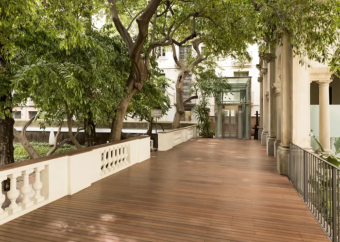 Petit Palace Boqueria Garden 4*
