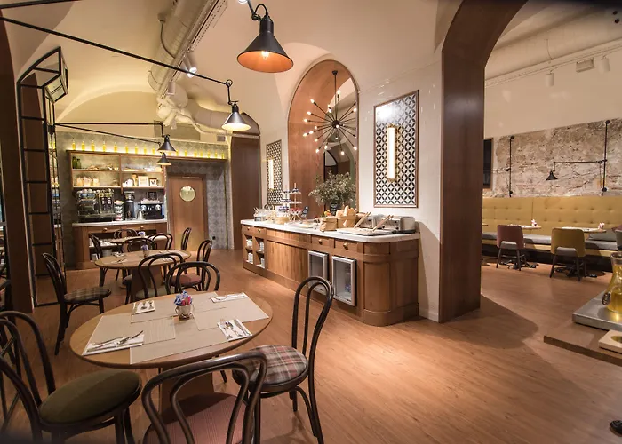 Petit Palace Boqueria Garden Hotel 4*